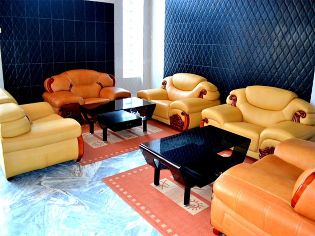 Royal Suites Hotel Nouakchott Exterior photo