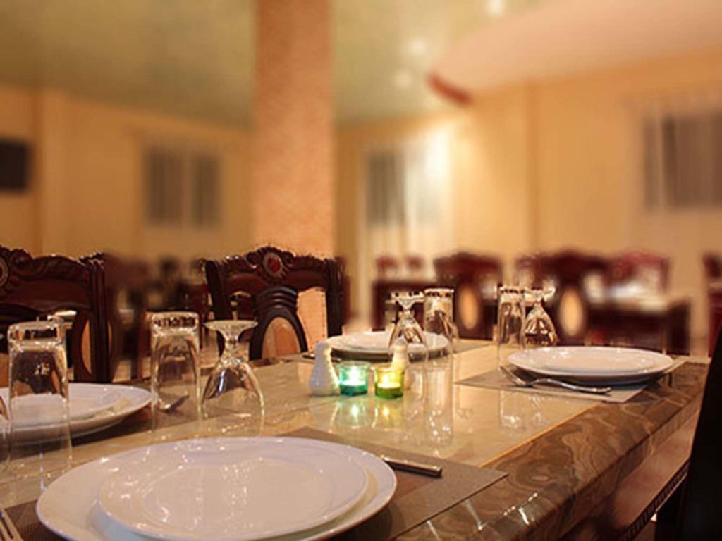 Royal Suites Hotel Nouakchott Exterior photo